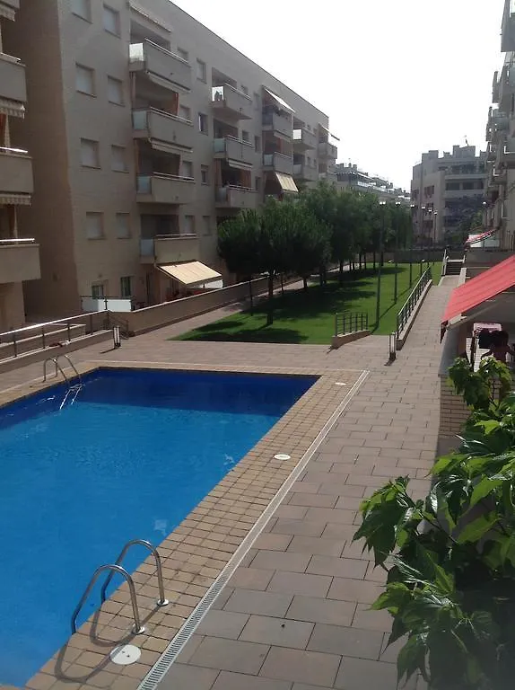아파트 Apartamento Relualhu 료렛 드 마르